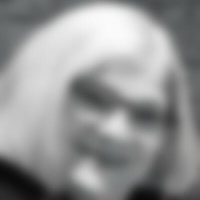 Profilbild einer 70 Jahre alten Frau, Single, 174 cm