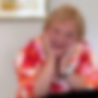 Profilbild einer 70 Jahre alten Frau, Single, 160 cm
