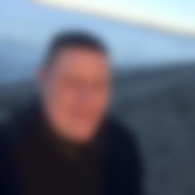 Profilbild eines 44 Jahre alten Manns, Single, 194 cm
