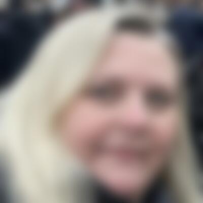 Profilbild einer 43 Jahre alten Frau, Single, 172 cm