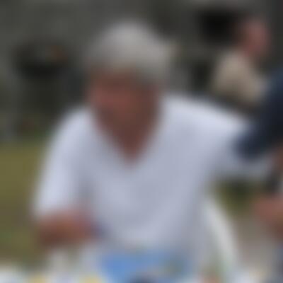 Profilbild eines 74 Jahre alten Manns, Single, 190 cm